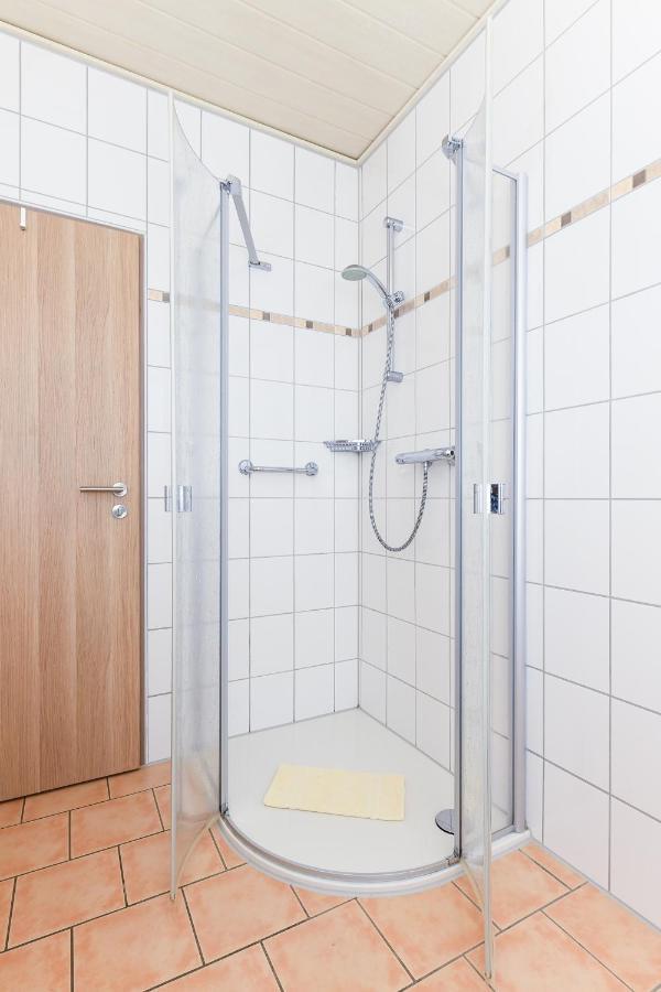 Haus Luettje Hoern Erdgeschoss Бензерзиль Экстерьер фото